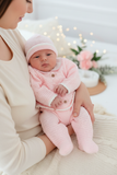 Conjunto rosa: camisola, calças e gorro