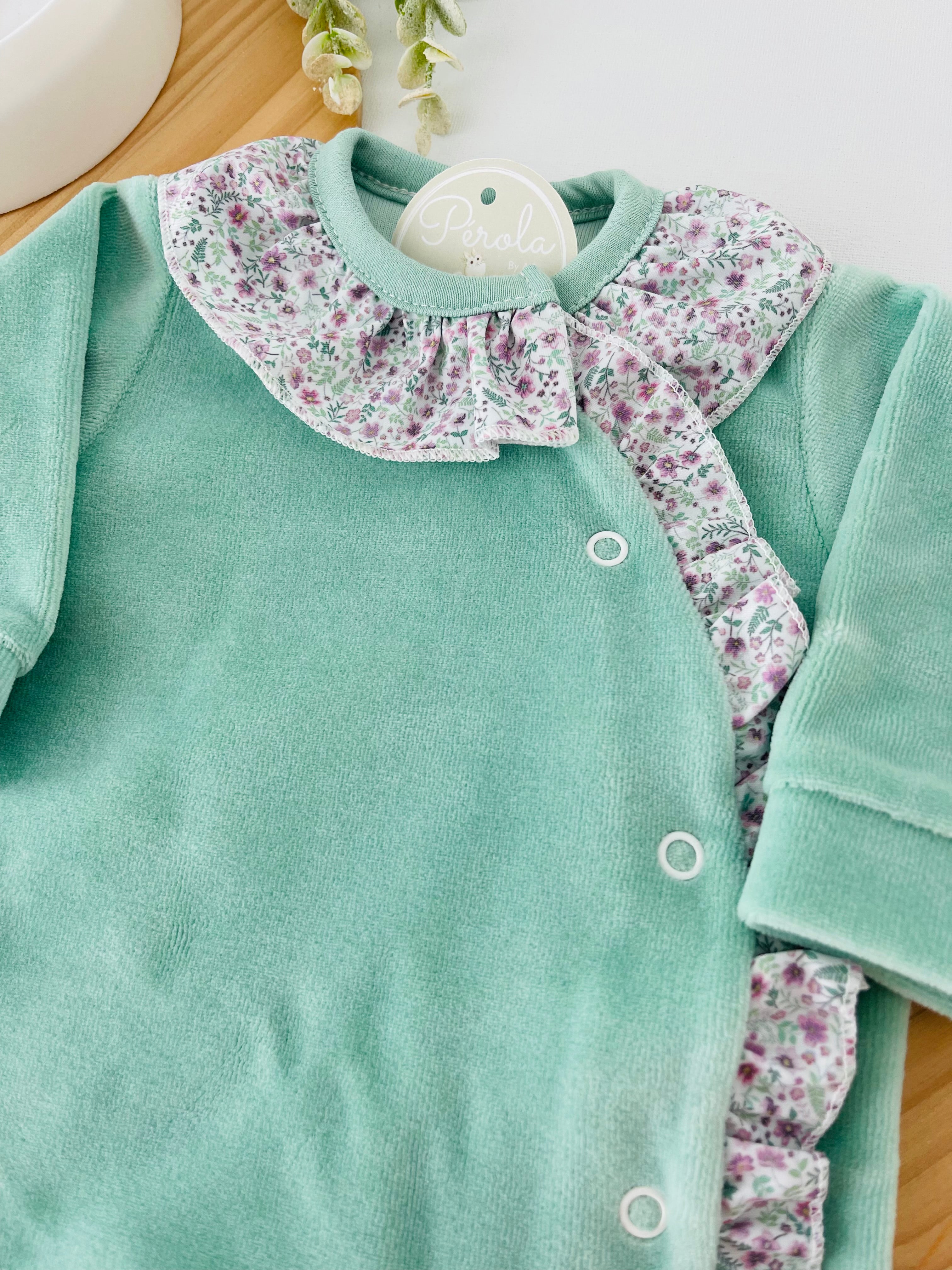 Babygrow em VELUDO- tema flores roxas