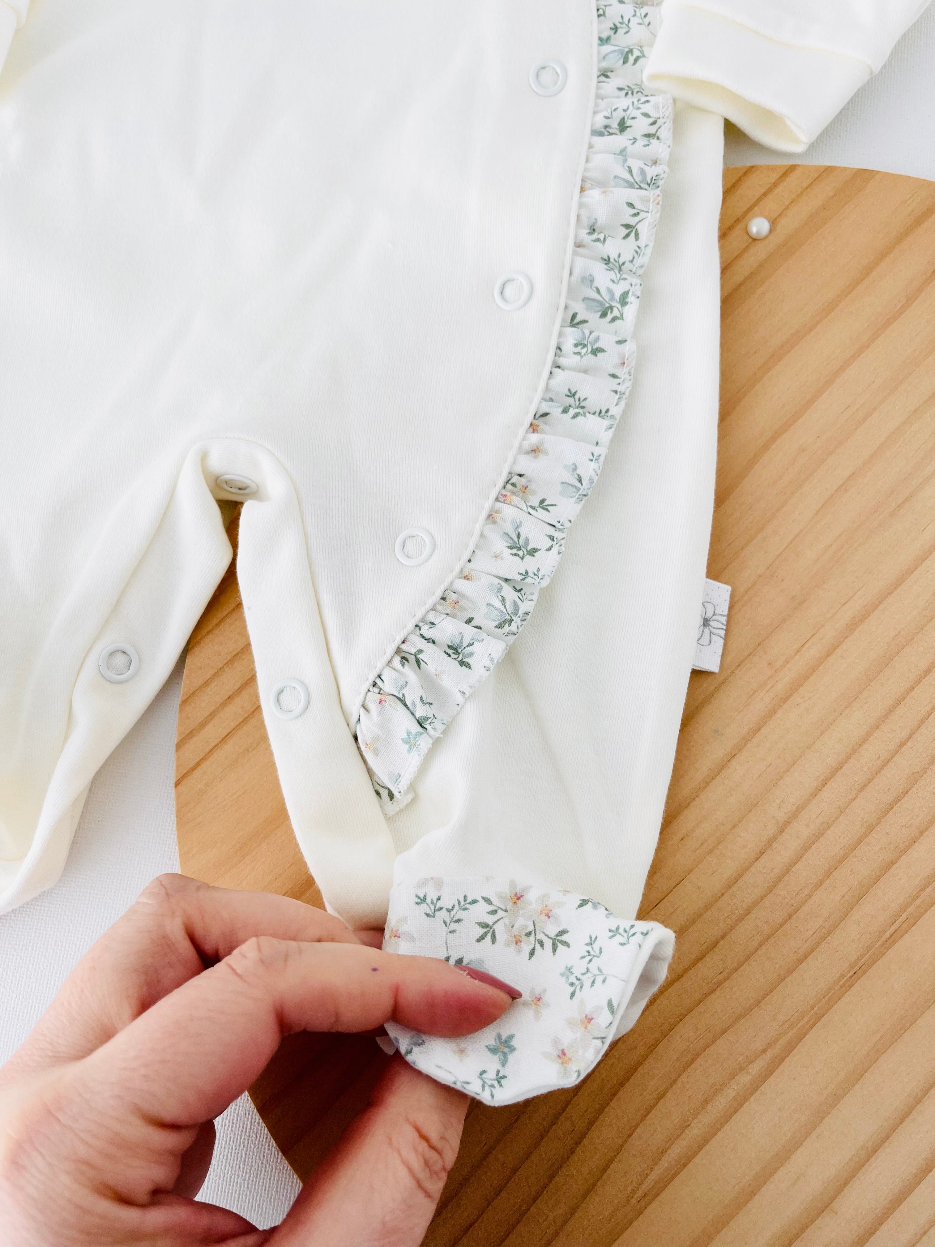 Babygrow tema flores em algodão