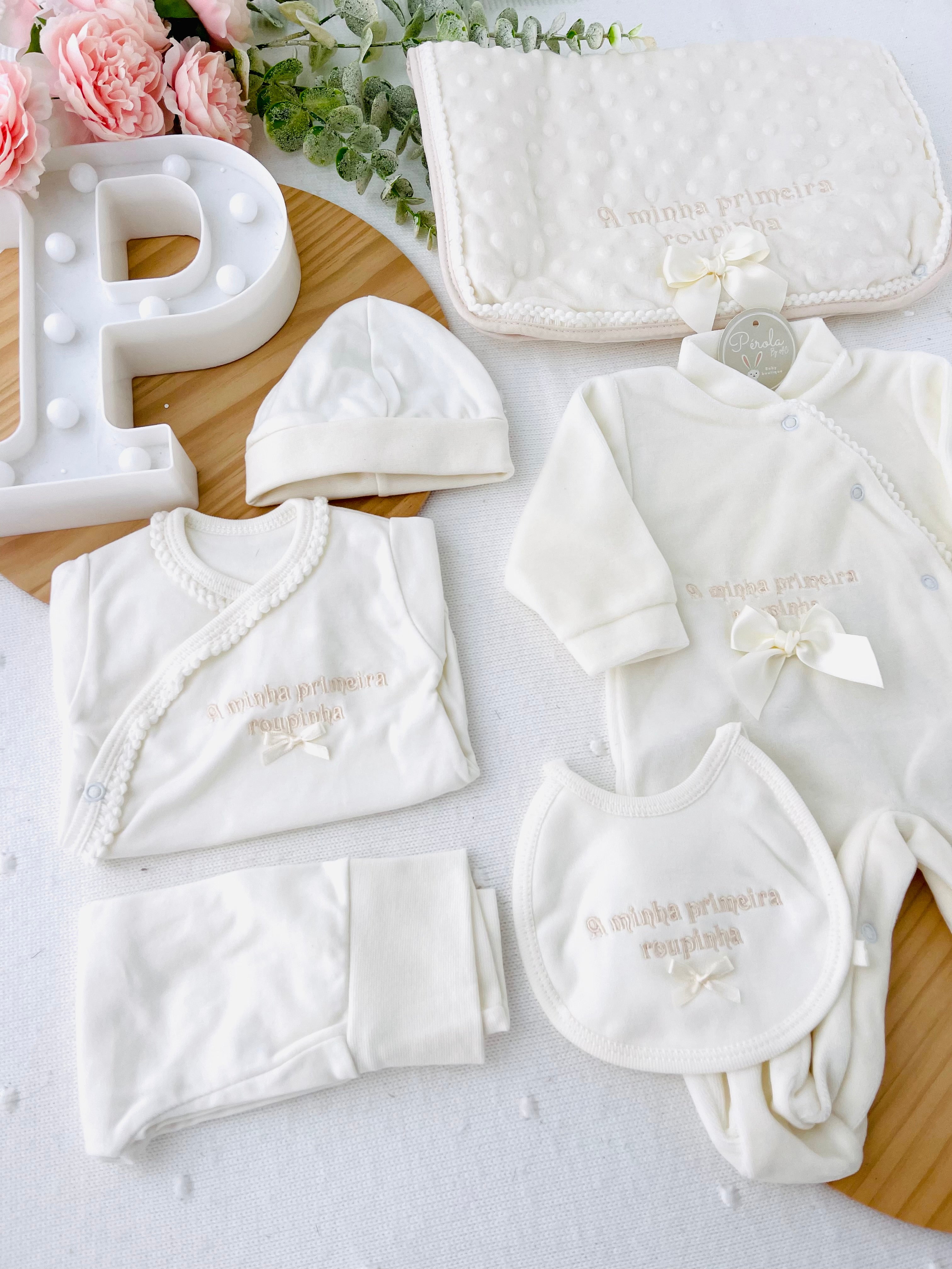 Conjunto primeira roupinha veludo - 6 peças