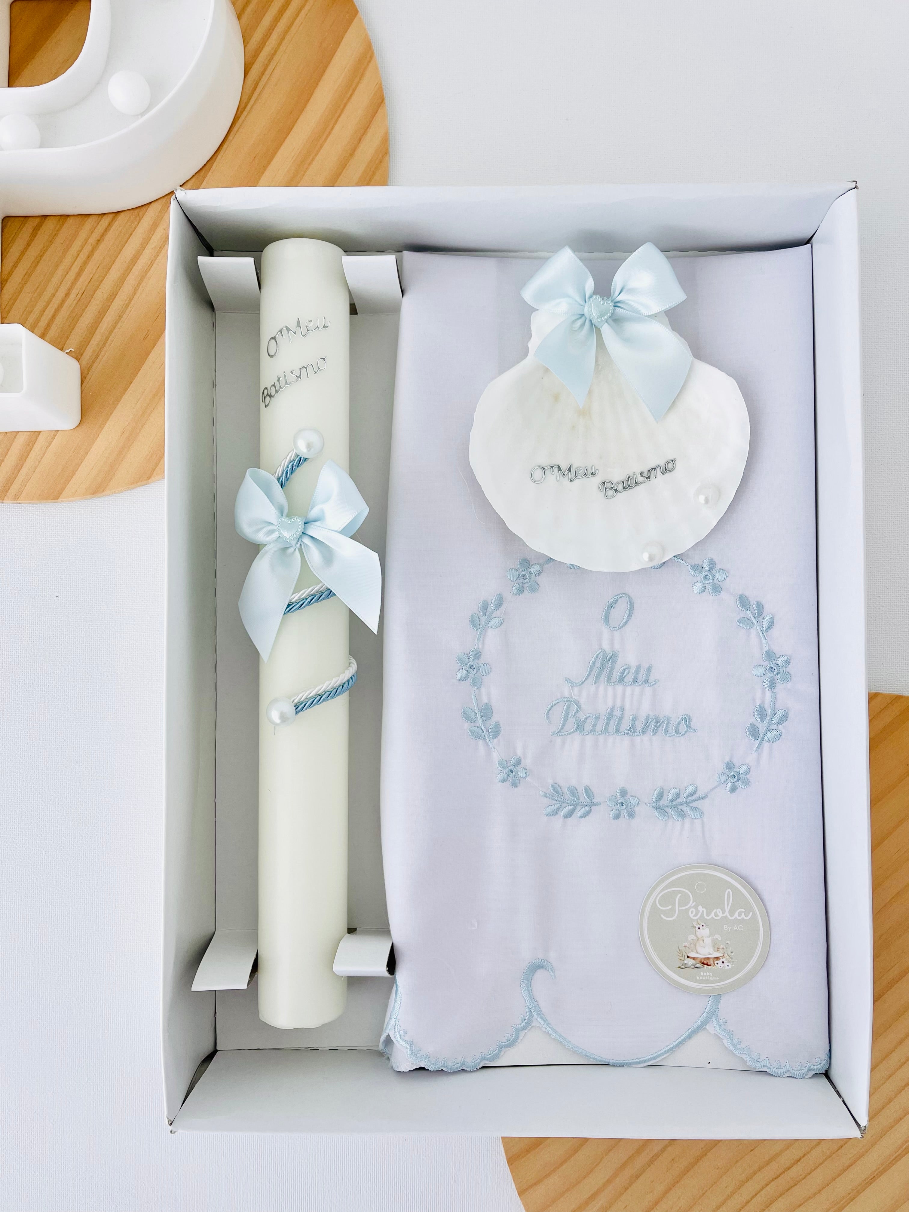 Conjunto para Batizado: vela, toalha e concha Batizado - Ramos