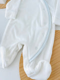 Babygrow branco para menino em veludo