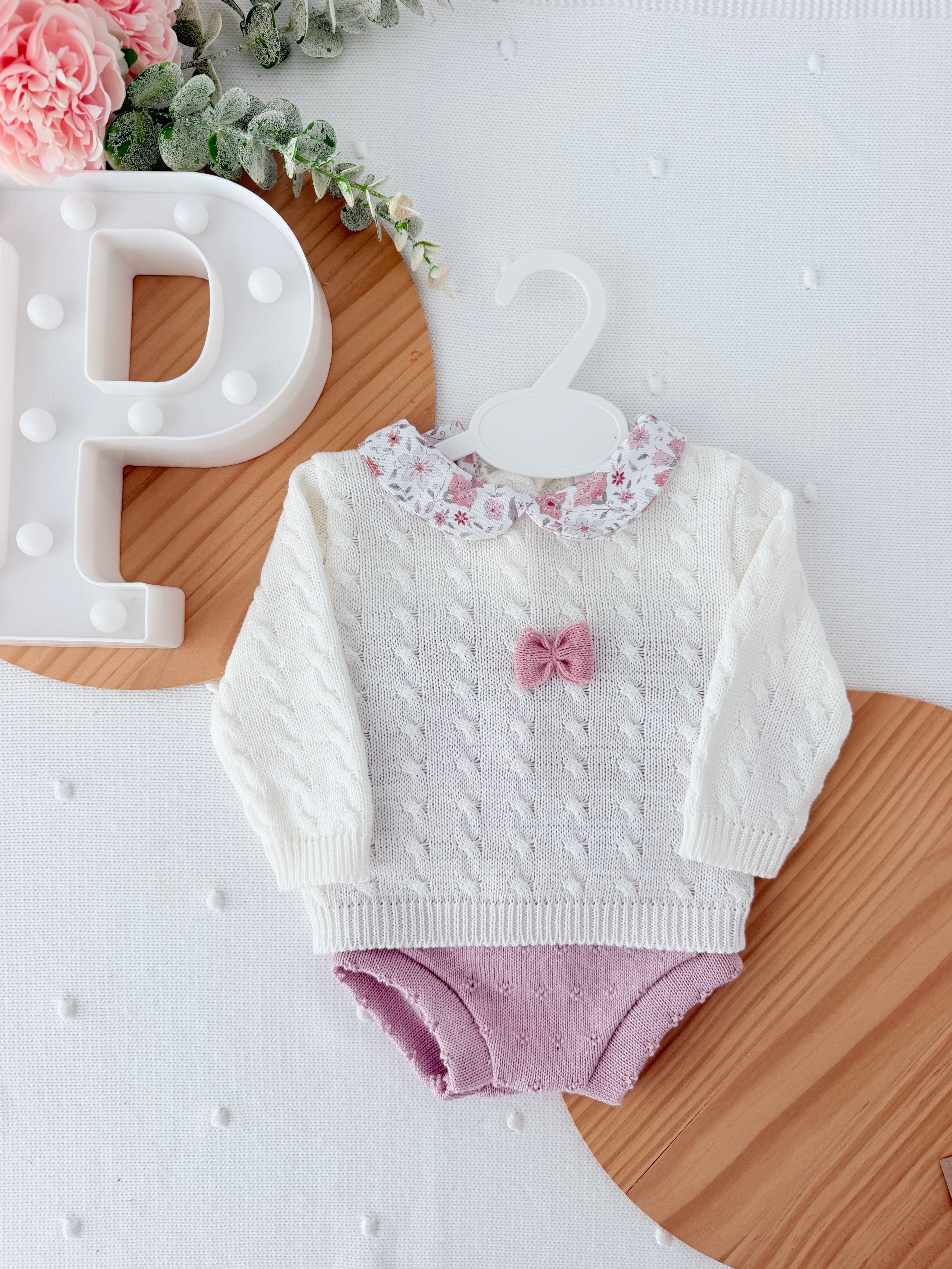 Conjunto rosa: camisola e tapa fraldas 1/3M