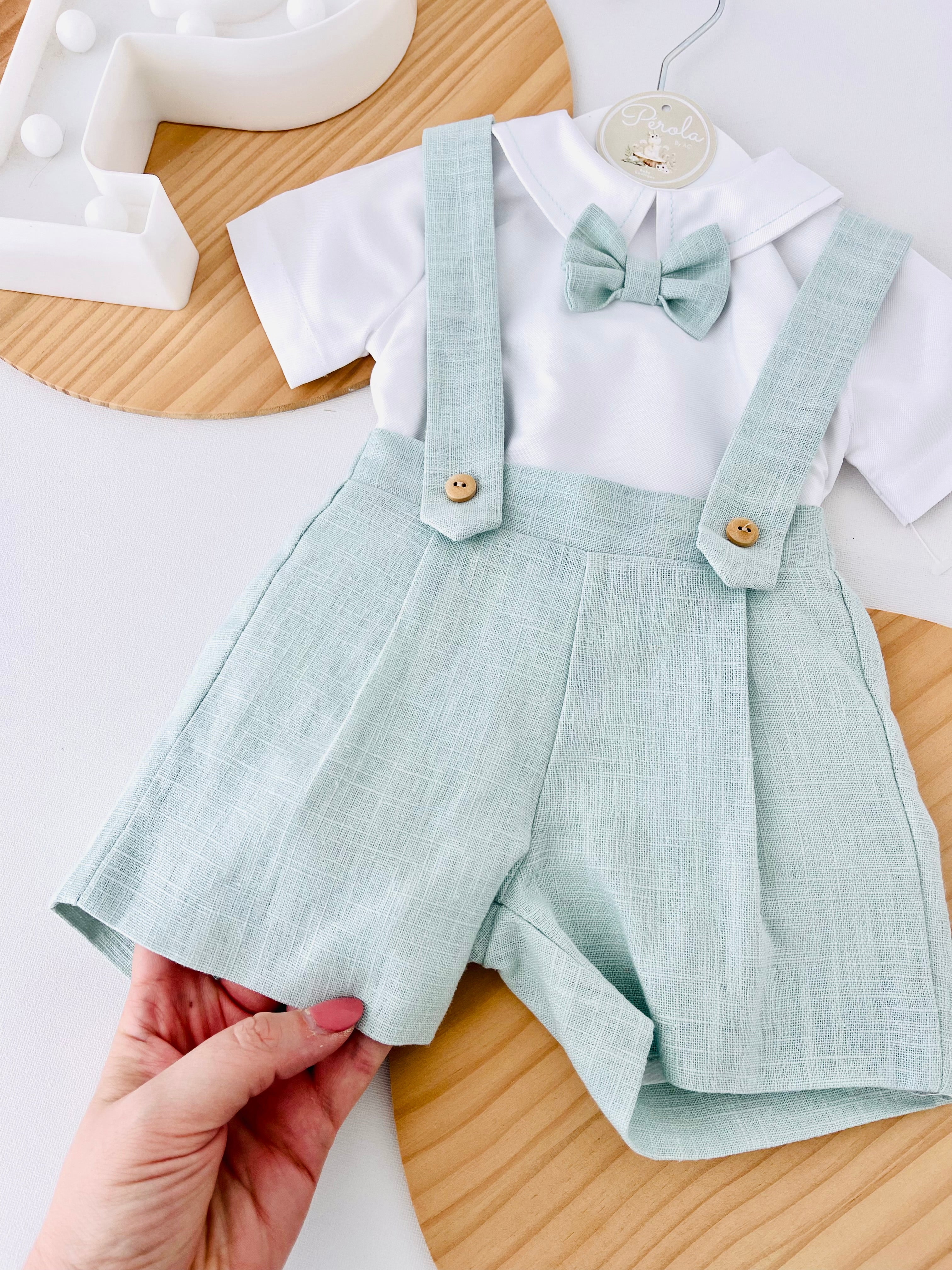 Conjunto cerimónia para menino: calções, camisa e laço