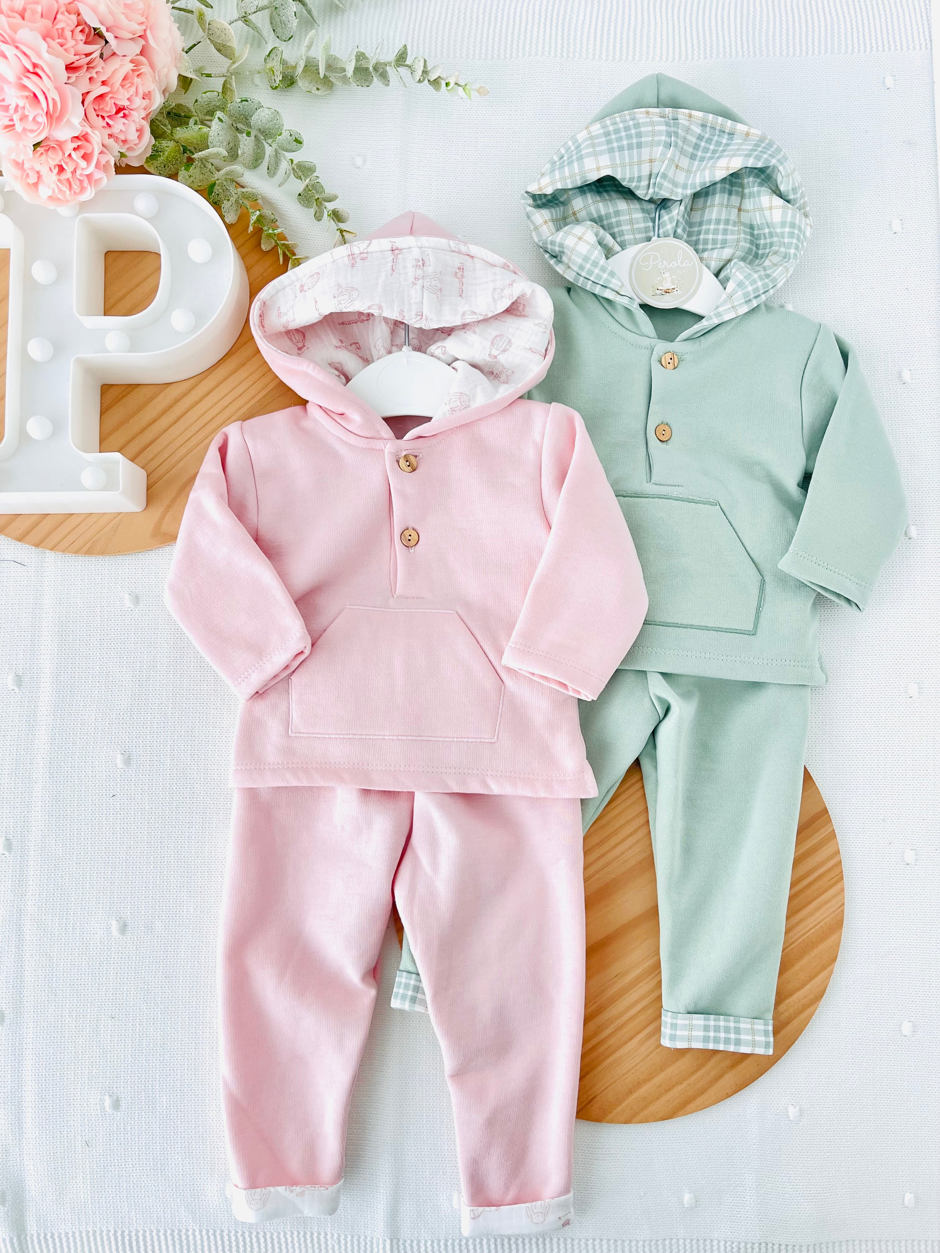 Fato de Treino Rosa com Capuz - Conjunto Cardado Quentinho (3-36m)