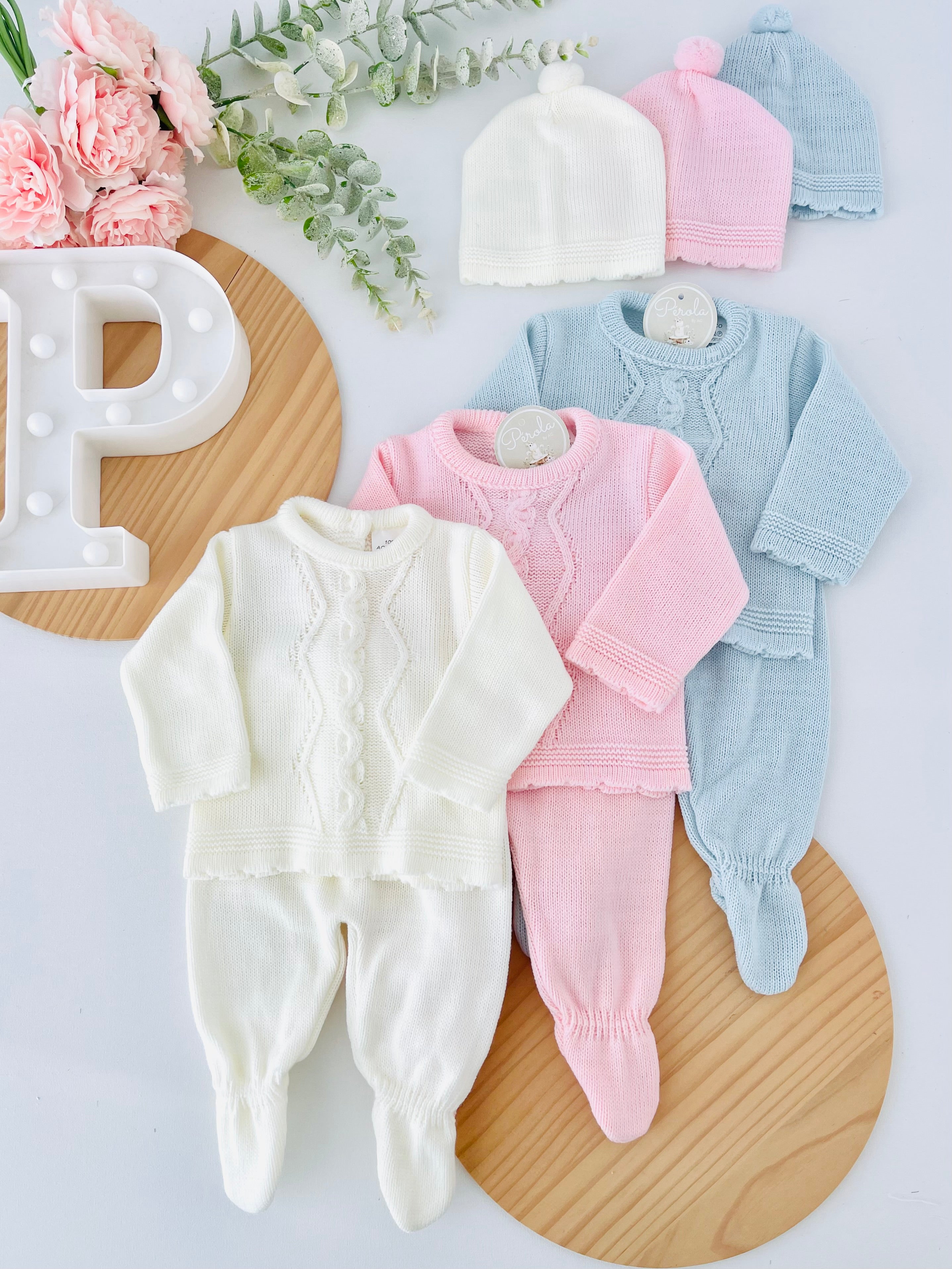 Conjunto malha trança : camisola, calças e gorro