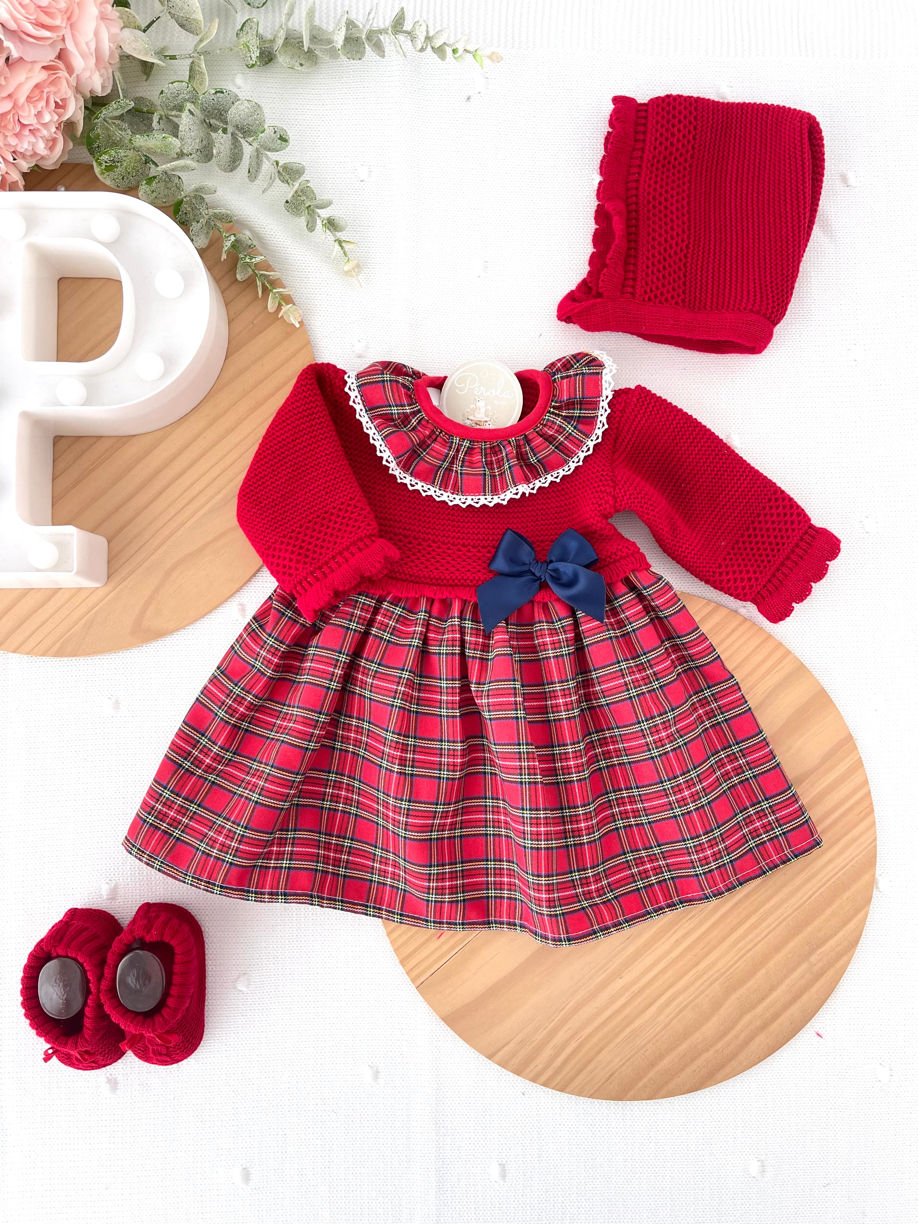 Vestido e touca malha e xadrez