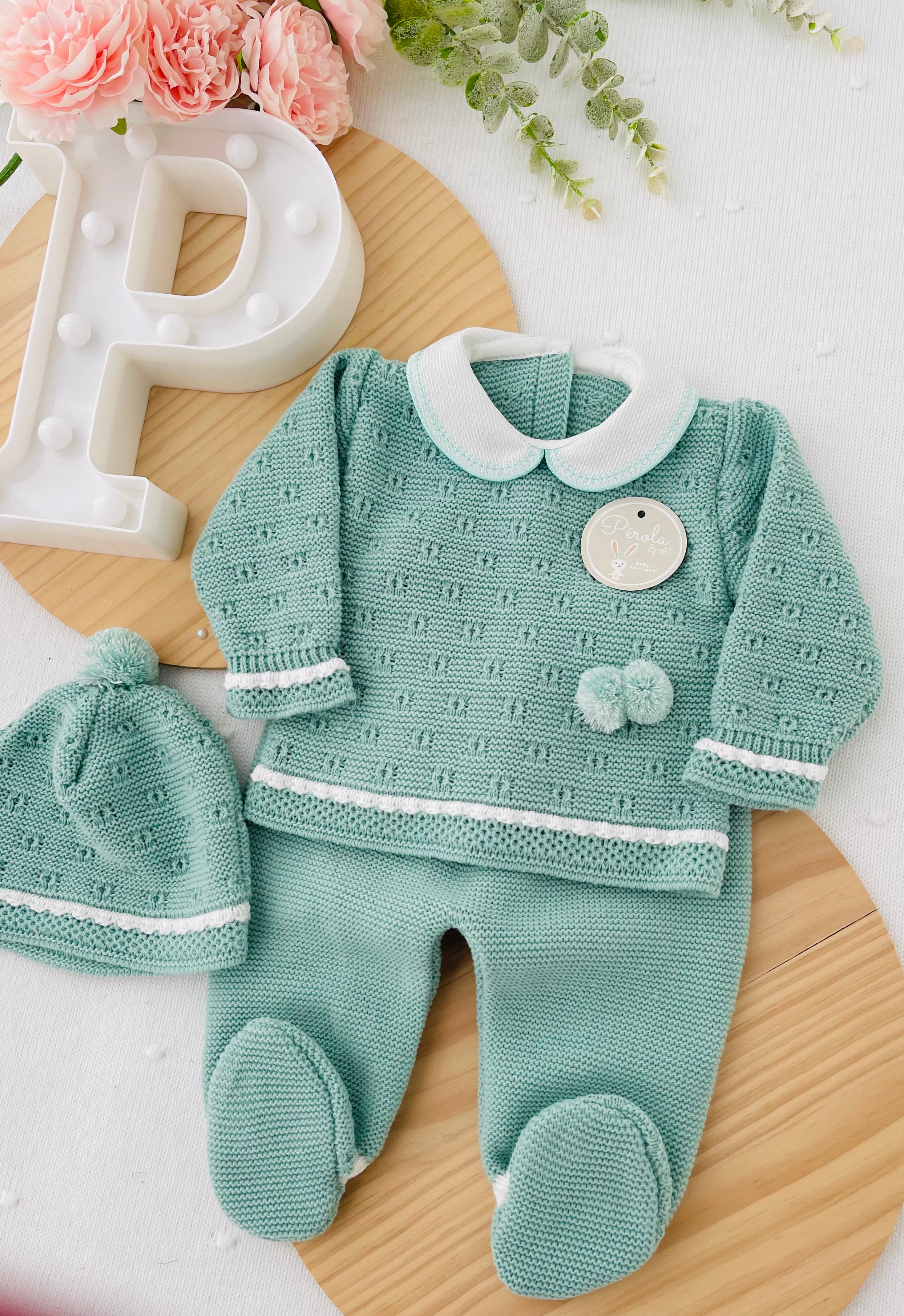 Conjunto pompom Outono/Inverno : camisola, calças e gorro