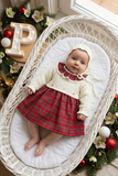 Vestido e touca de malha pérola
