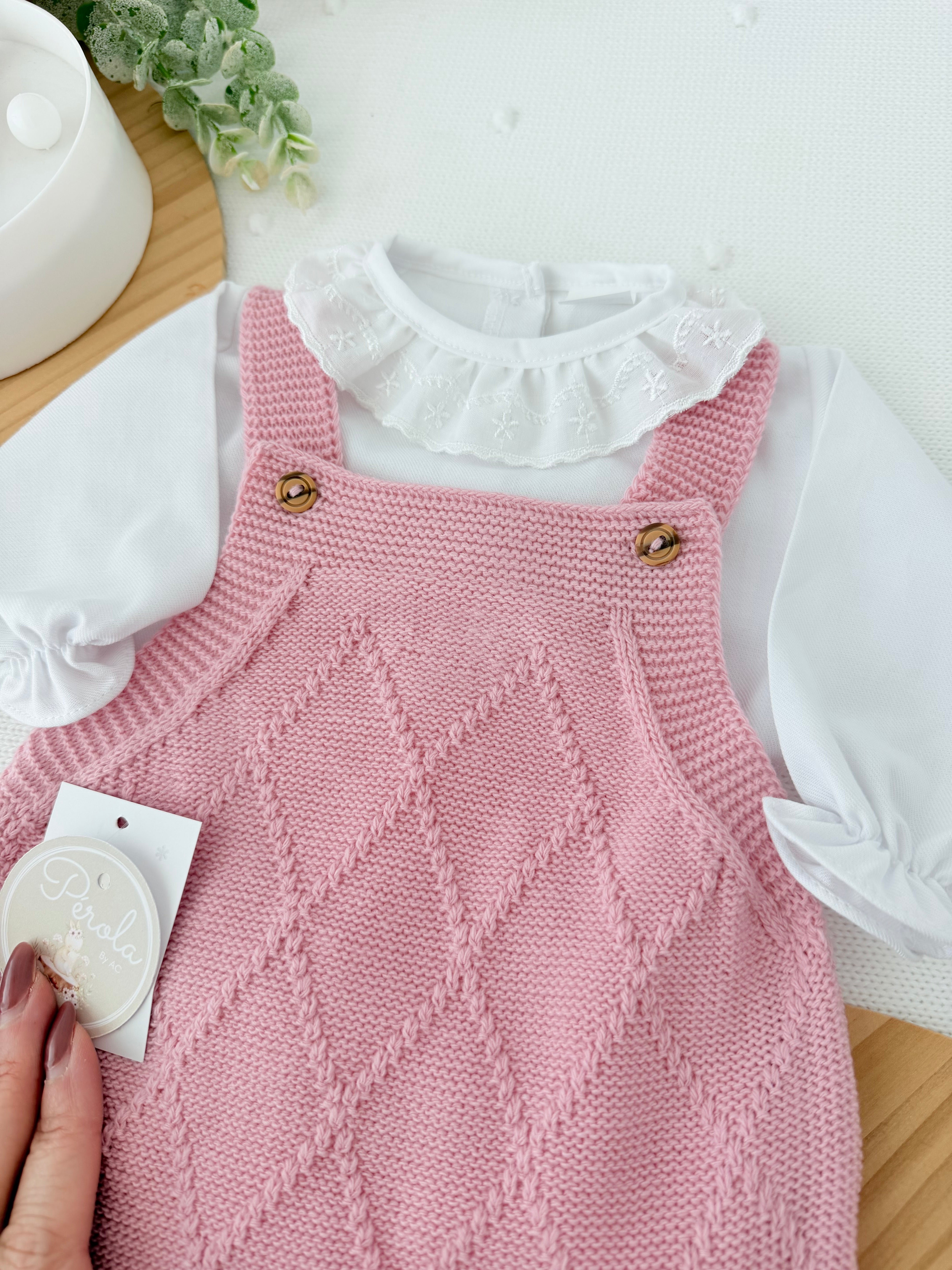 Conjunto losango: camisa, jardineiras e gorro Outono Inverno