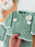 Conjunto pompons: camisola, calças e gorro Outono Inverno