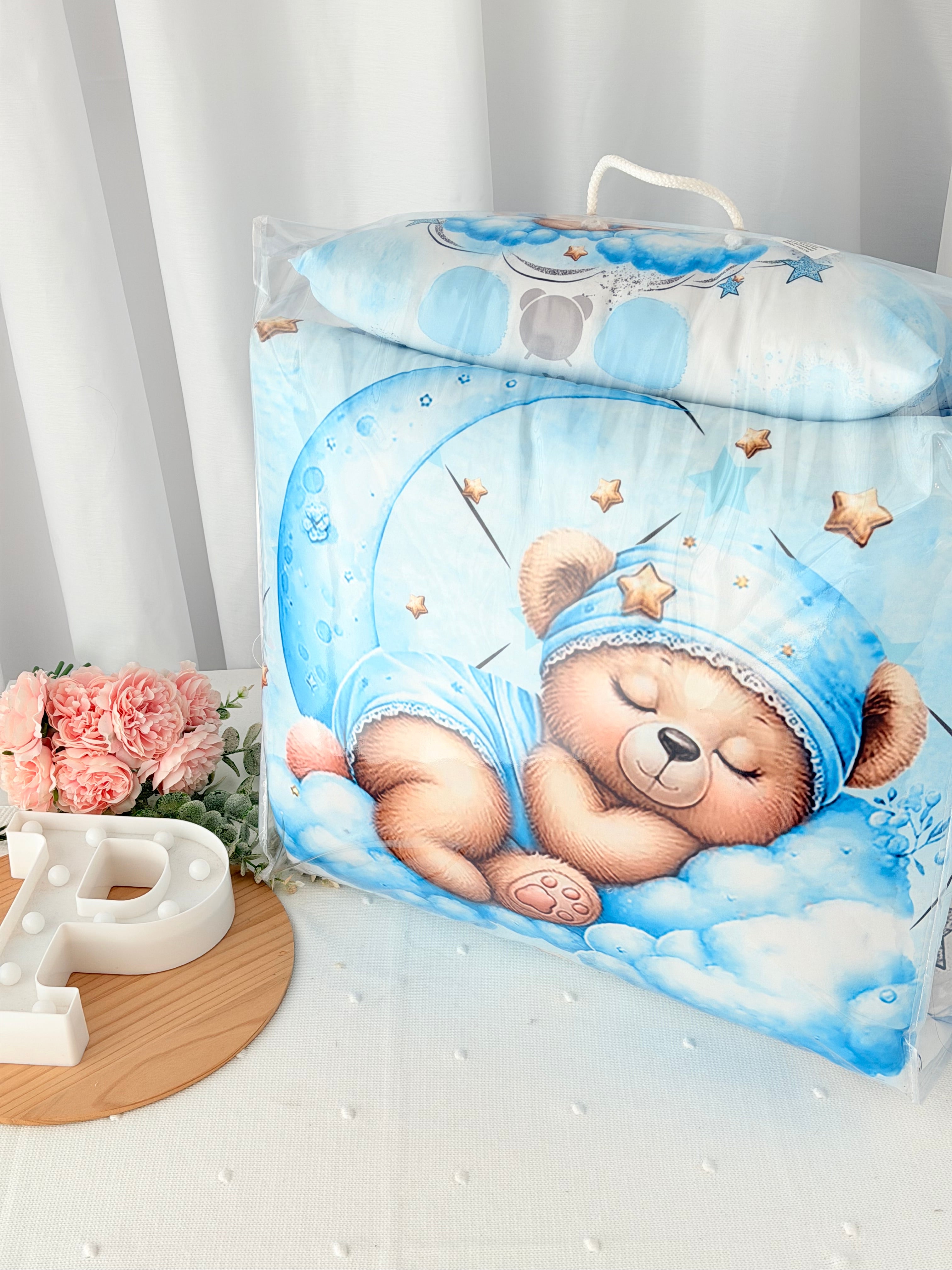 Edredon, almofada e resguardo lateral para cama de grades