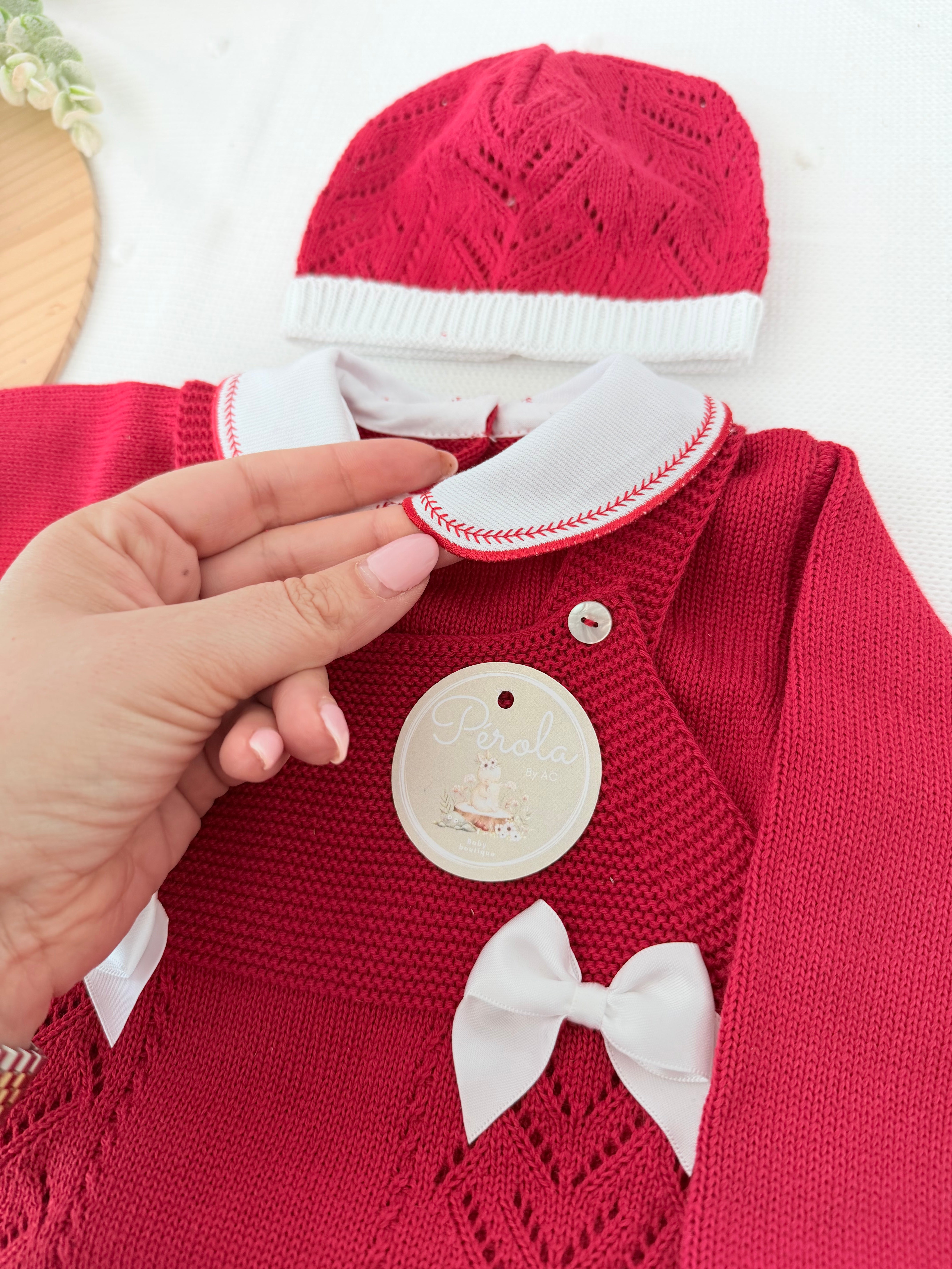 Pack saída de maternidade VERMELHO 5 peças: body, calças, jardineiras, camisola e gorro
