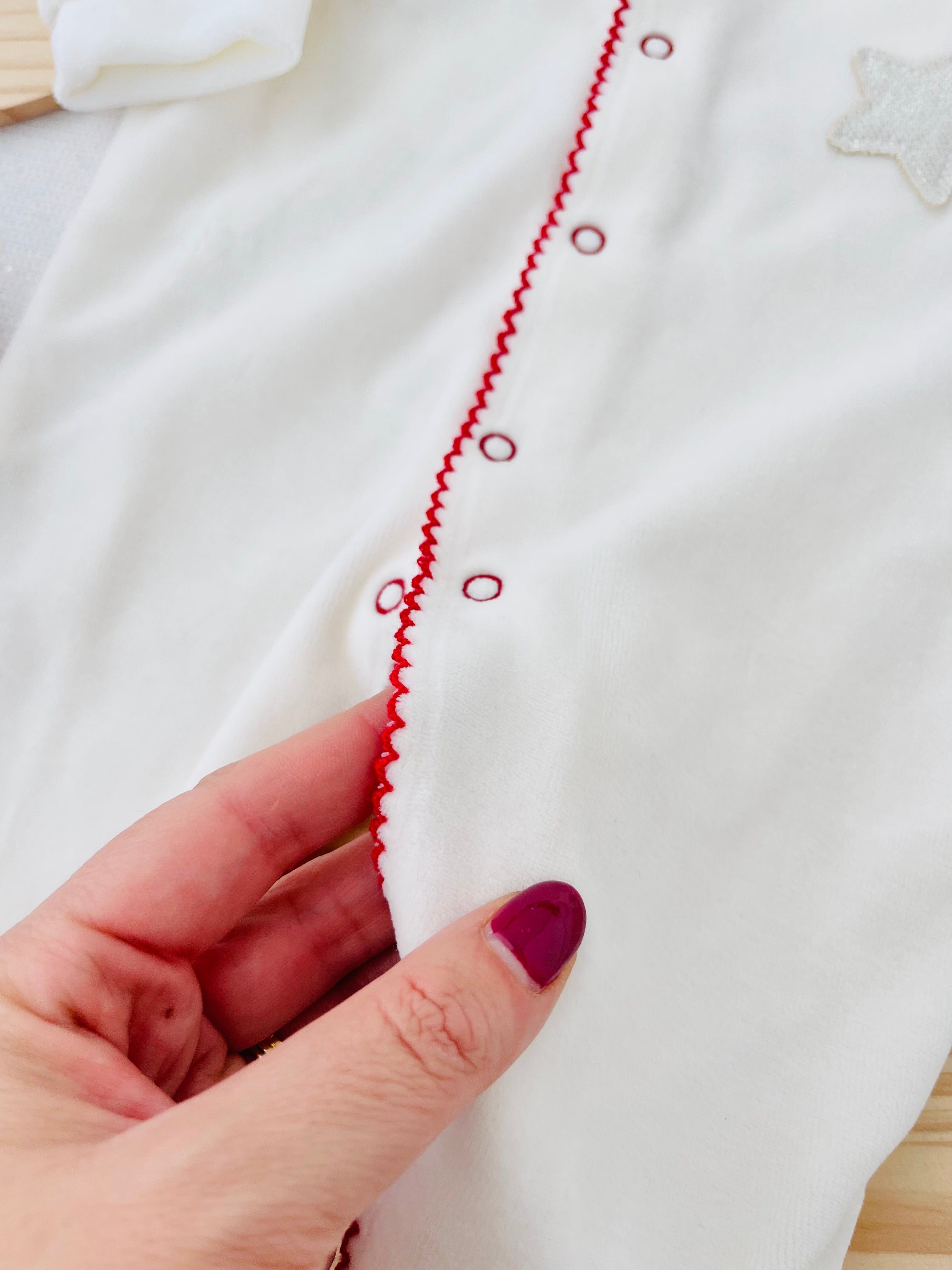 Babygrow Branco Estrelas GOLA REDONDA- xadrez Premium