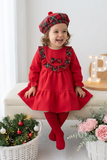 Vestido e boina em vermelho