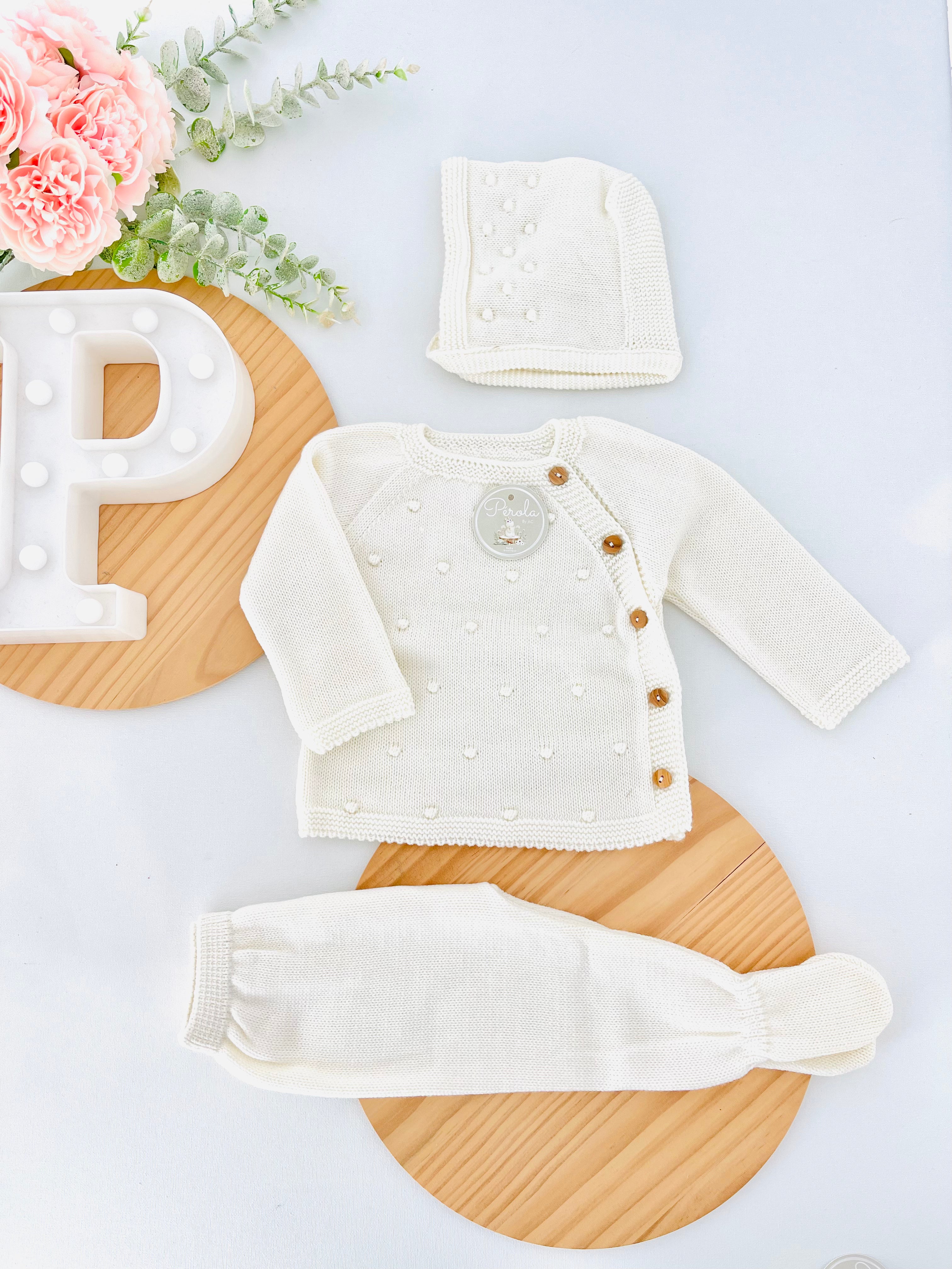 Conjunto unissexo pintinhas: camisola, calças e touca Outono/Inverno