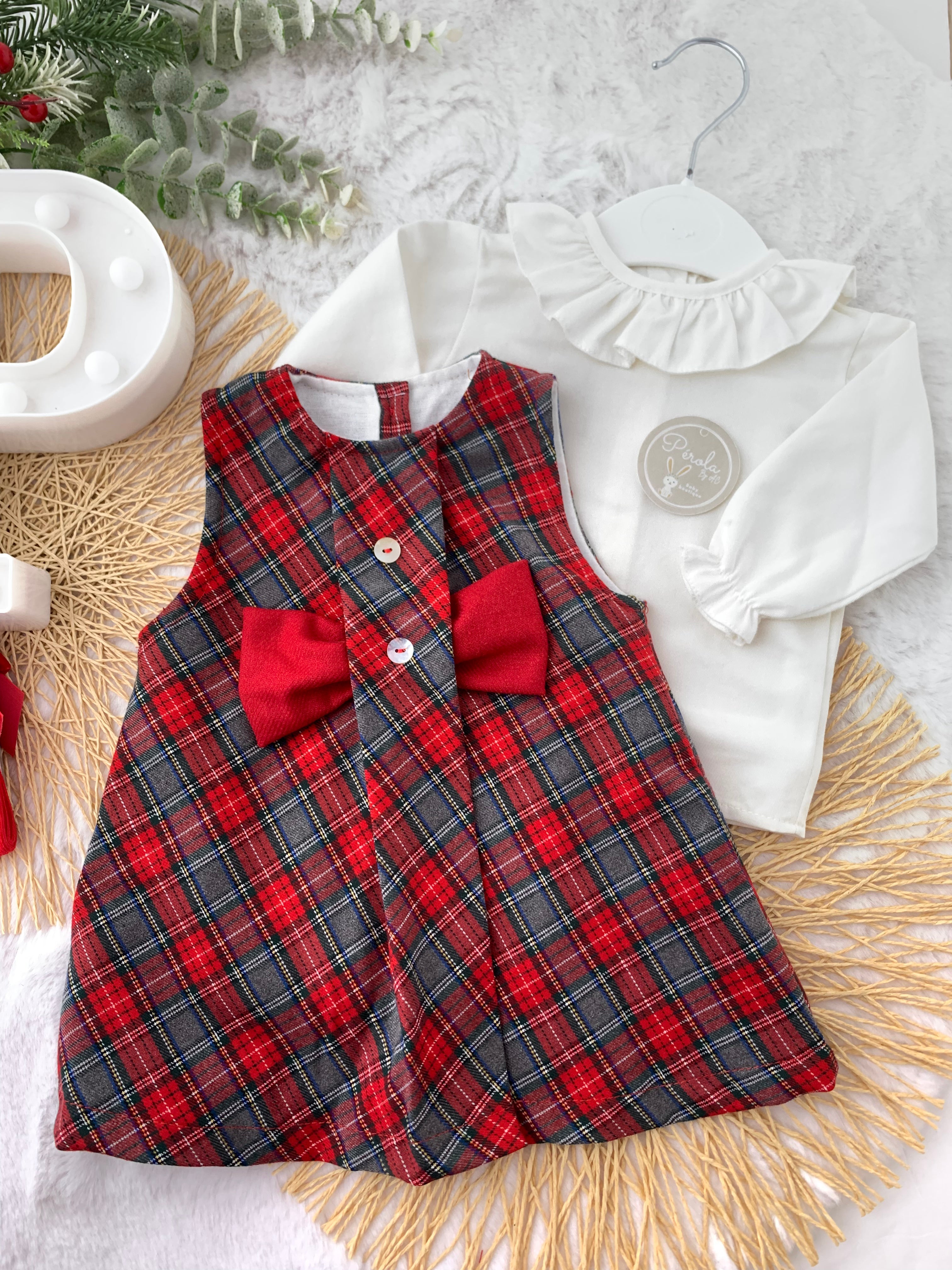 Conjunto laço: vestido xadrez  e camisa