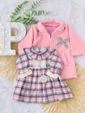 Conjunto casaco comprido de fazenda e vestido vestido