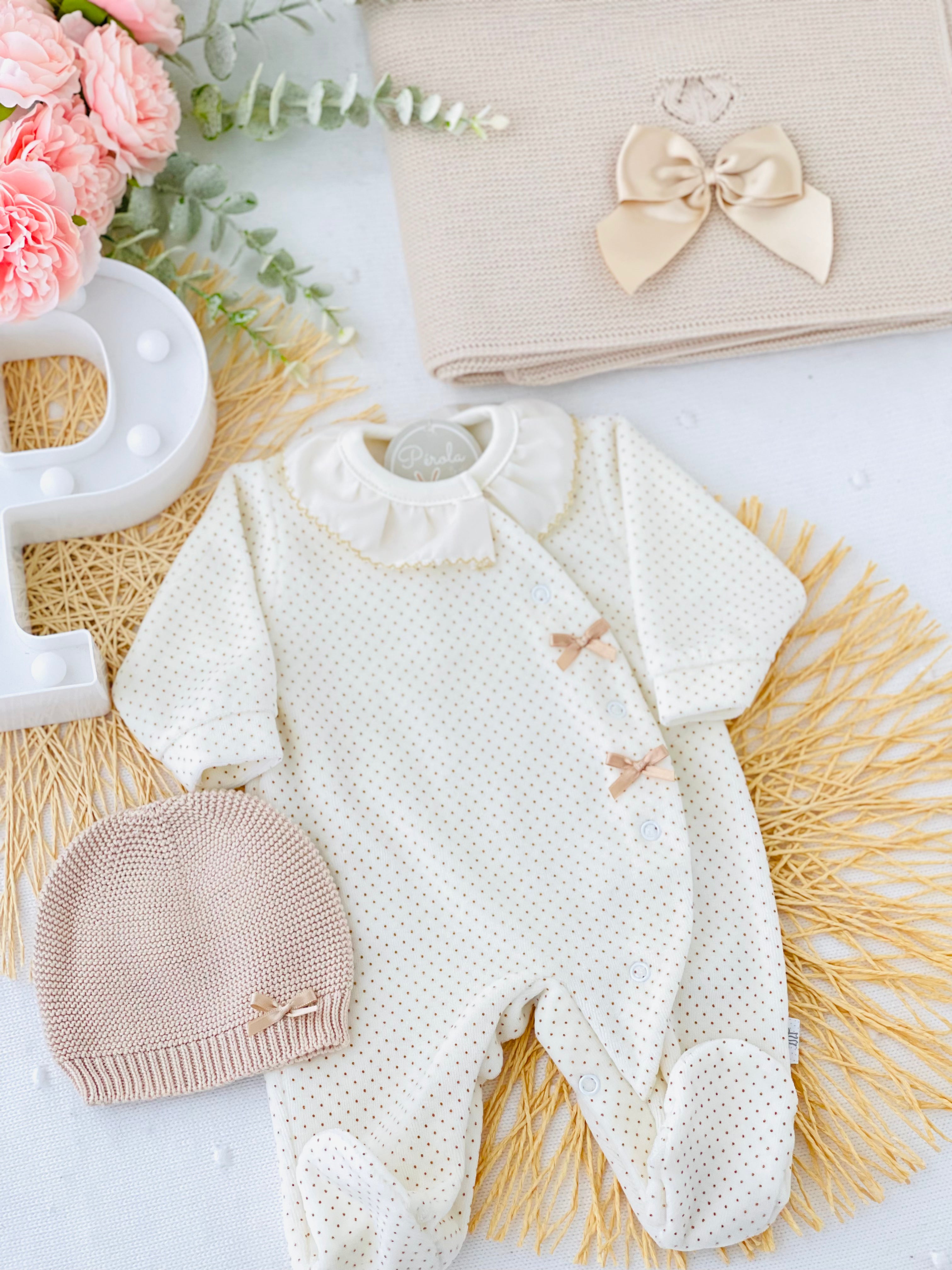 Babygrow pintinhas veludo com golinha