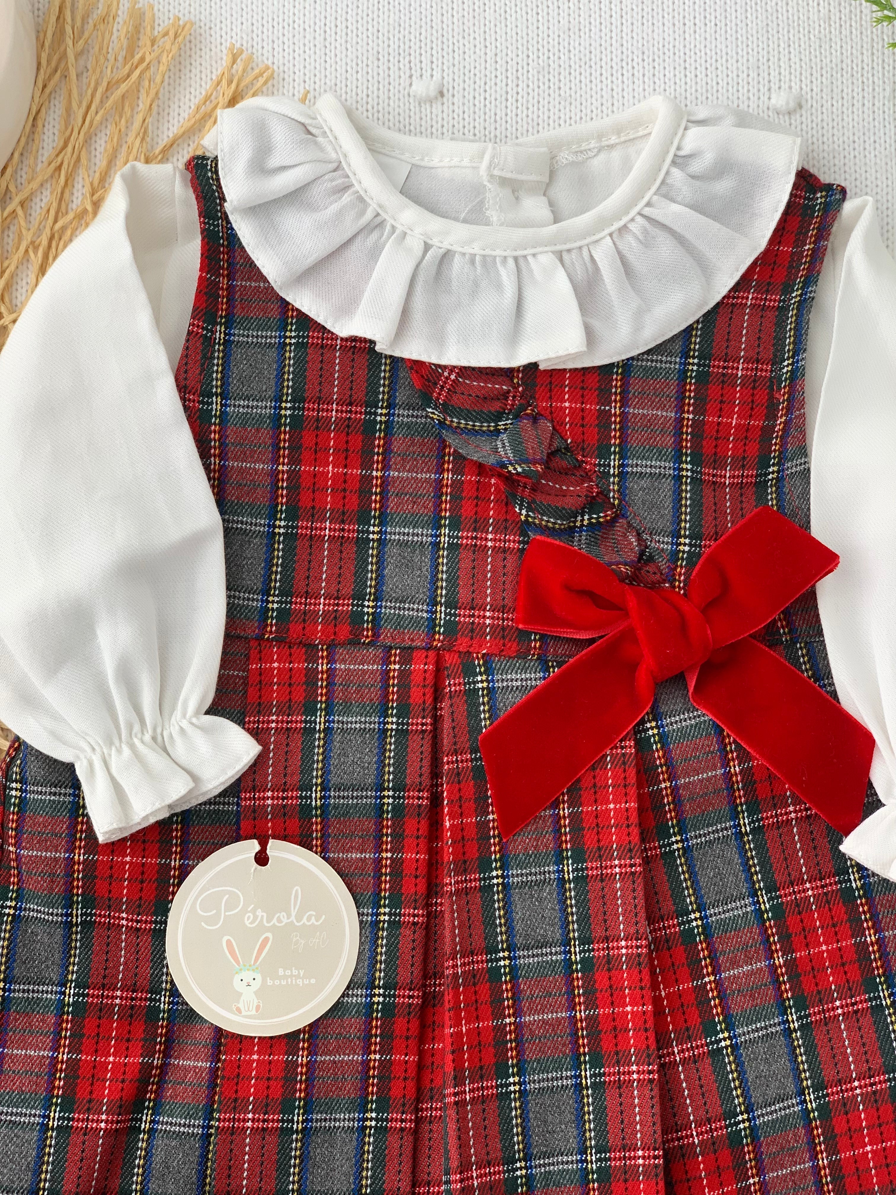 Vestido e blusa xadrez com laço em veludo