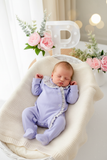 Babygrow em algodão lilás - tema flores roxas