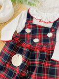 Jardineiras e camisola com carda