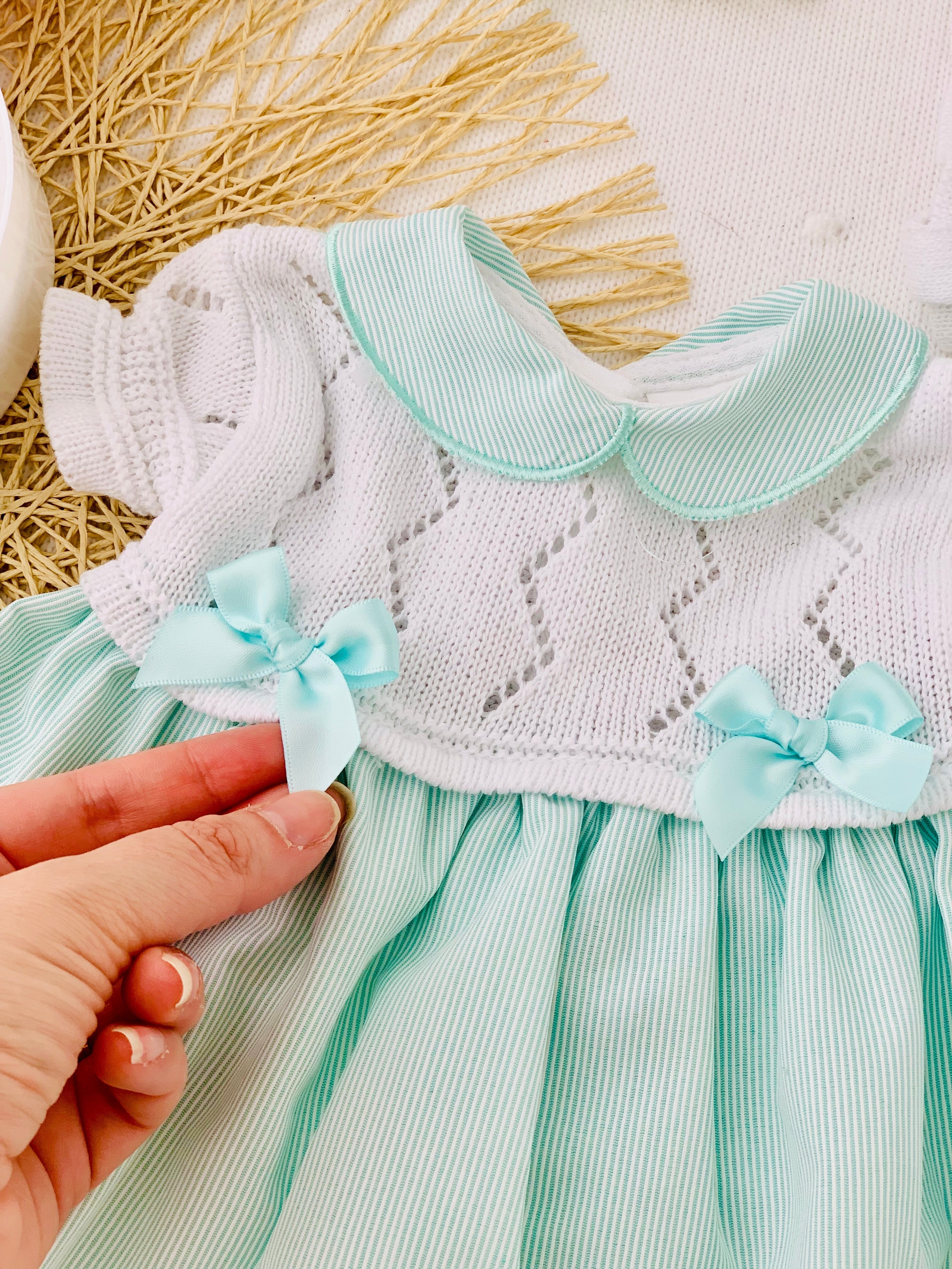 Vestido de manga curta e touca Primavera/Verão