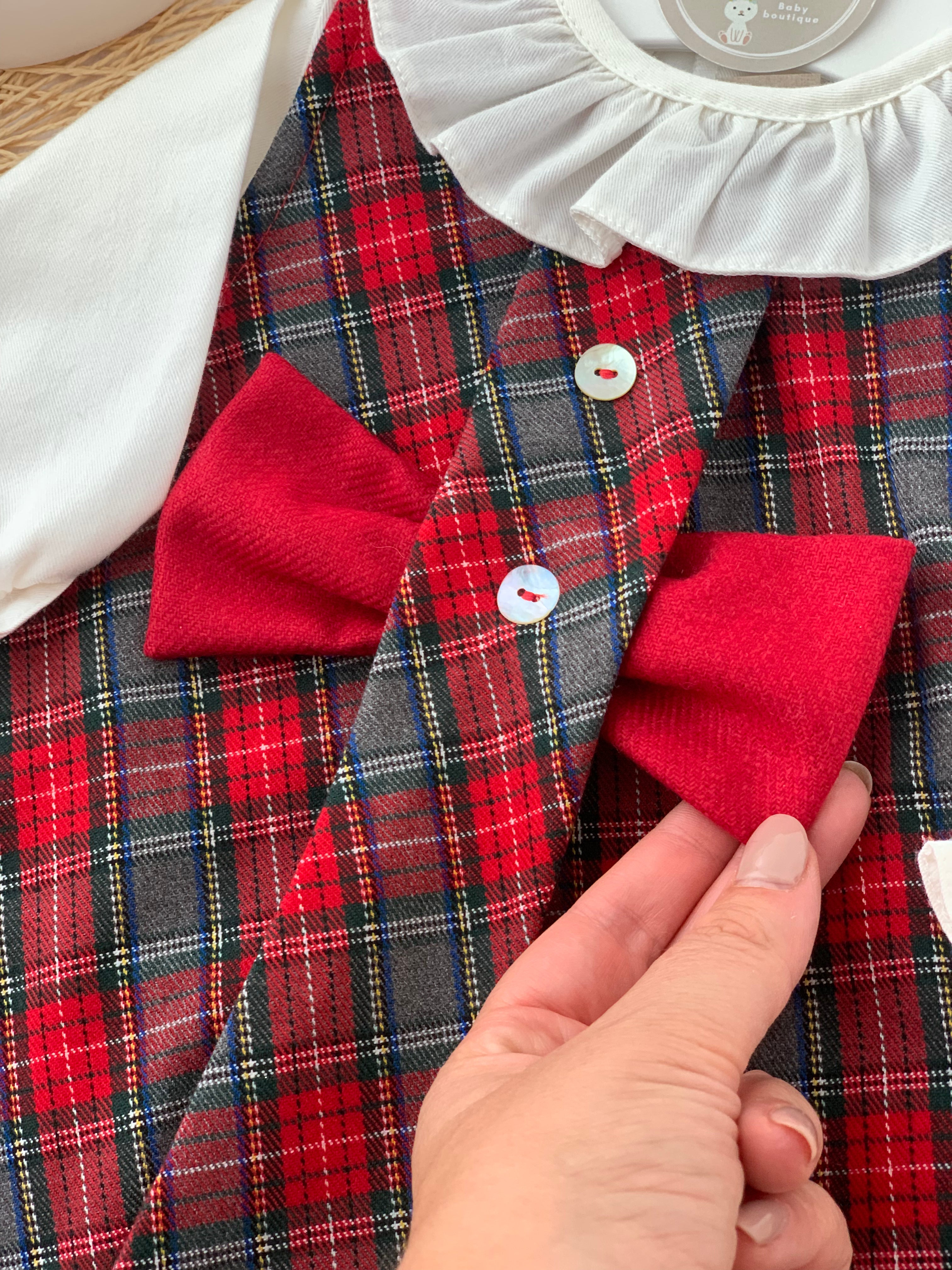 Conjunto laço: vestido xadrez  e camisa