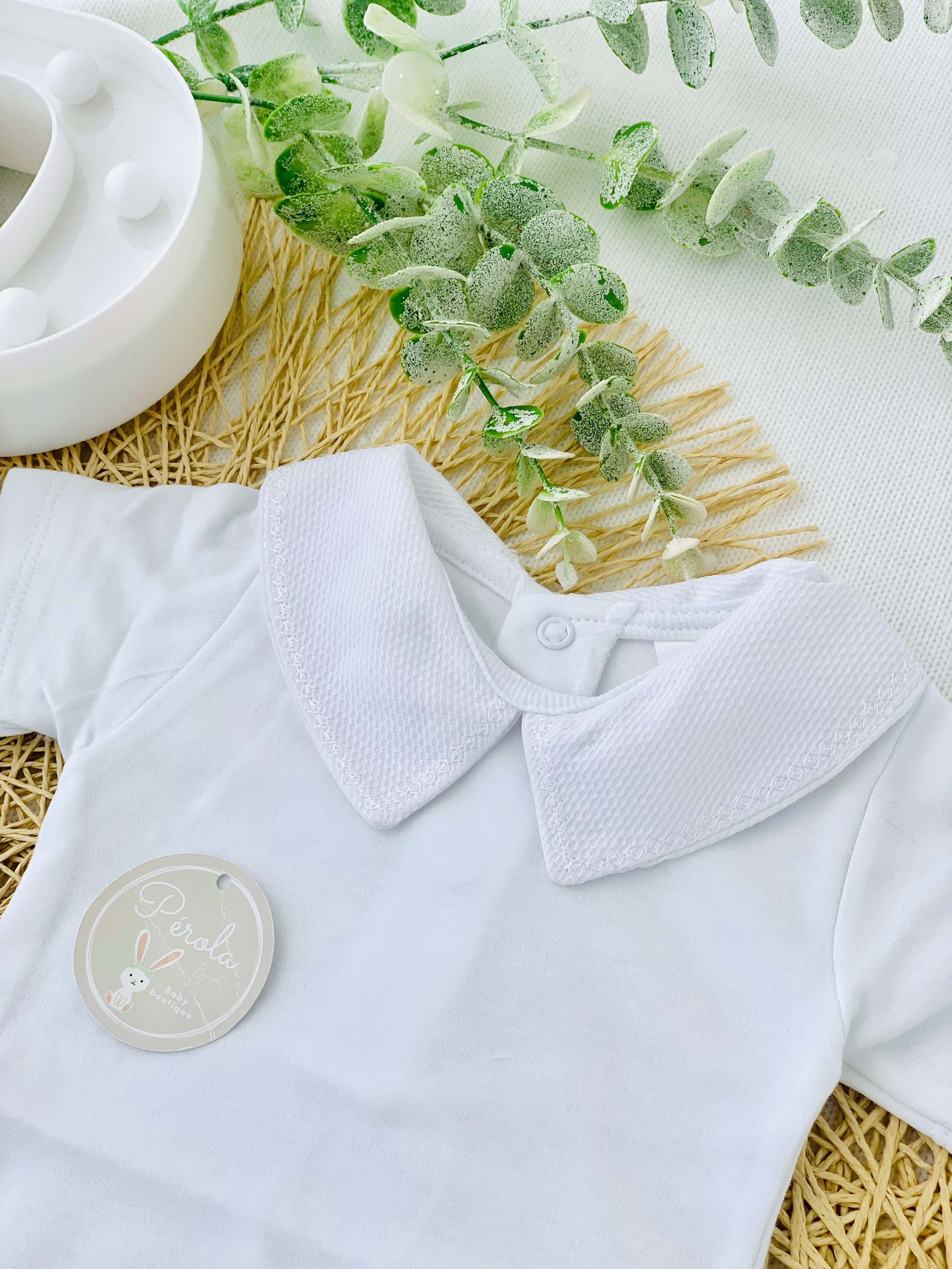 Body de manga curta com gola de camisa piquet pespontada