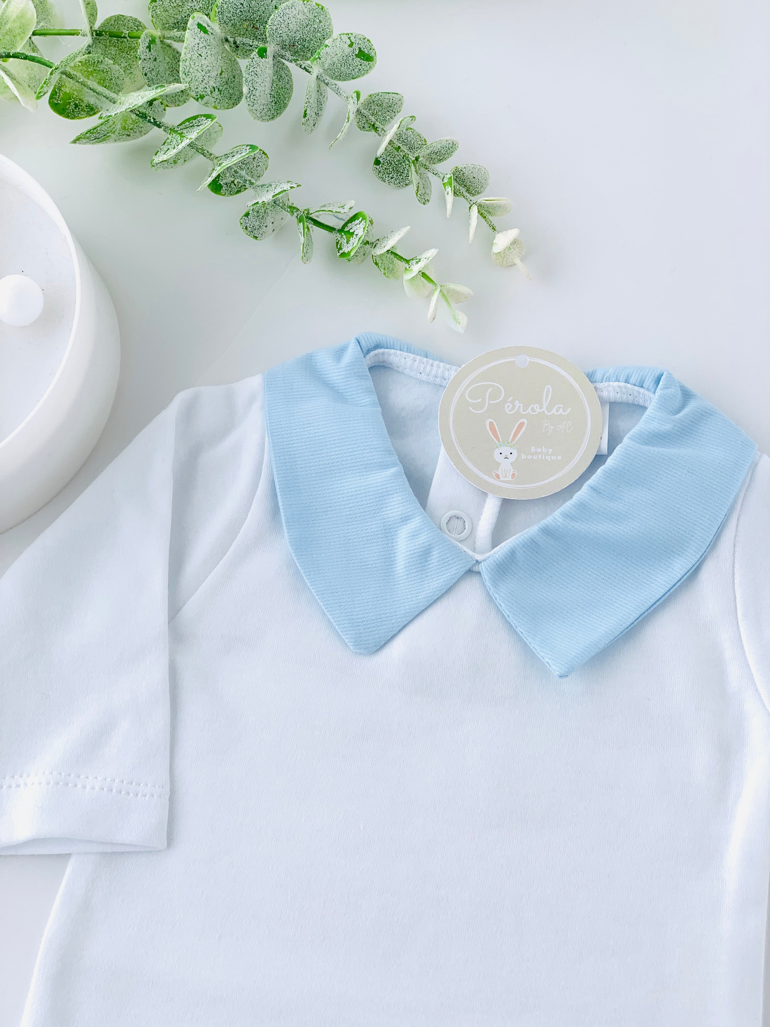 Body com gola de camisa azul (cardado)