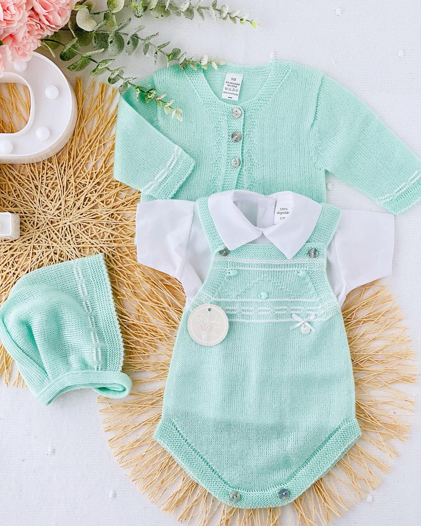 Conjunto 4 peças: fofo, camisa, touca e casaco Primavera/Verão