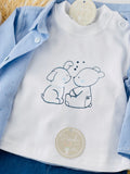 Conjunto calças de ganga, camisa e tshirt