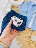 Conjunto calças de ganga, camisa e tshirt