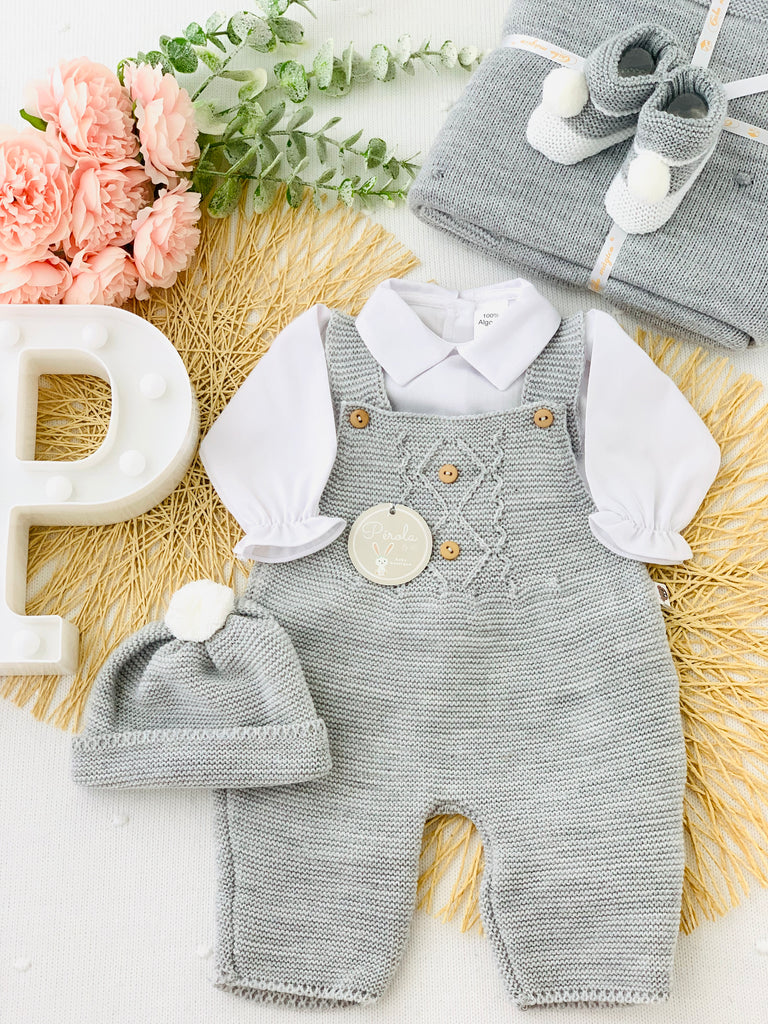 Conjunto jardineiras, camisa e gorro- Outono/Inverno