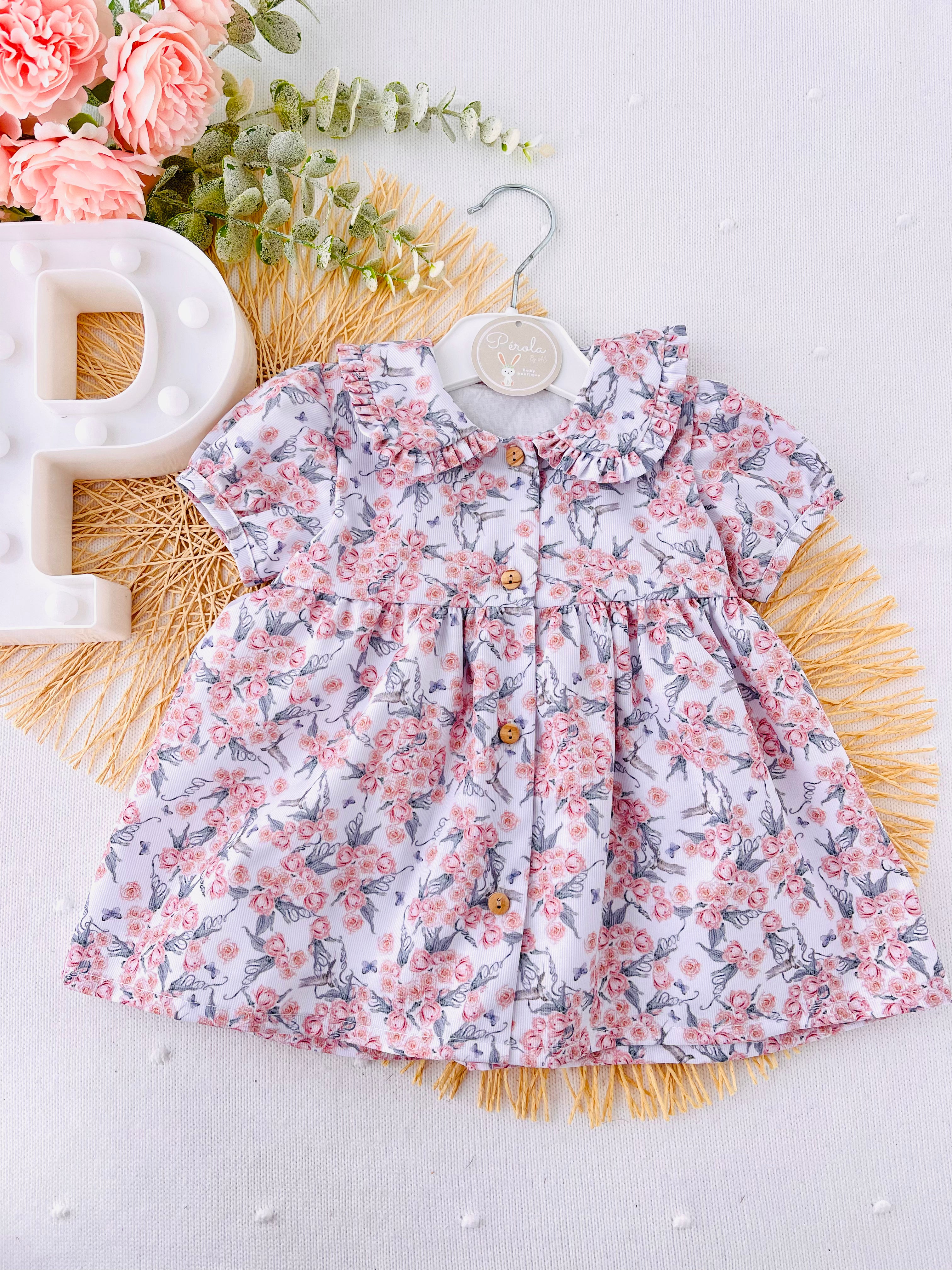 Vestido flores e borboletas