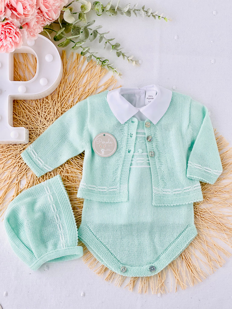 Conjunto 4 peças: fofo, camisa, touca e casaco Primavera/Verão