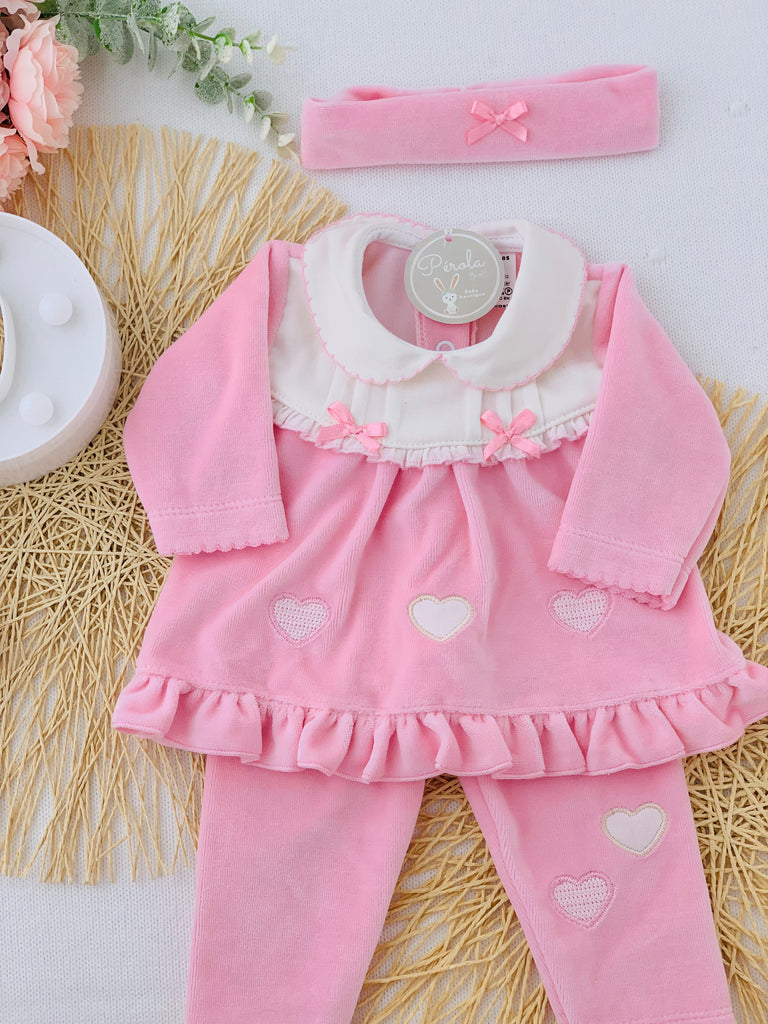 Conjunto em veludo: túnica, calças e fita para o cabelo