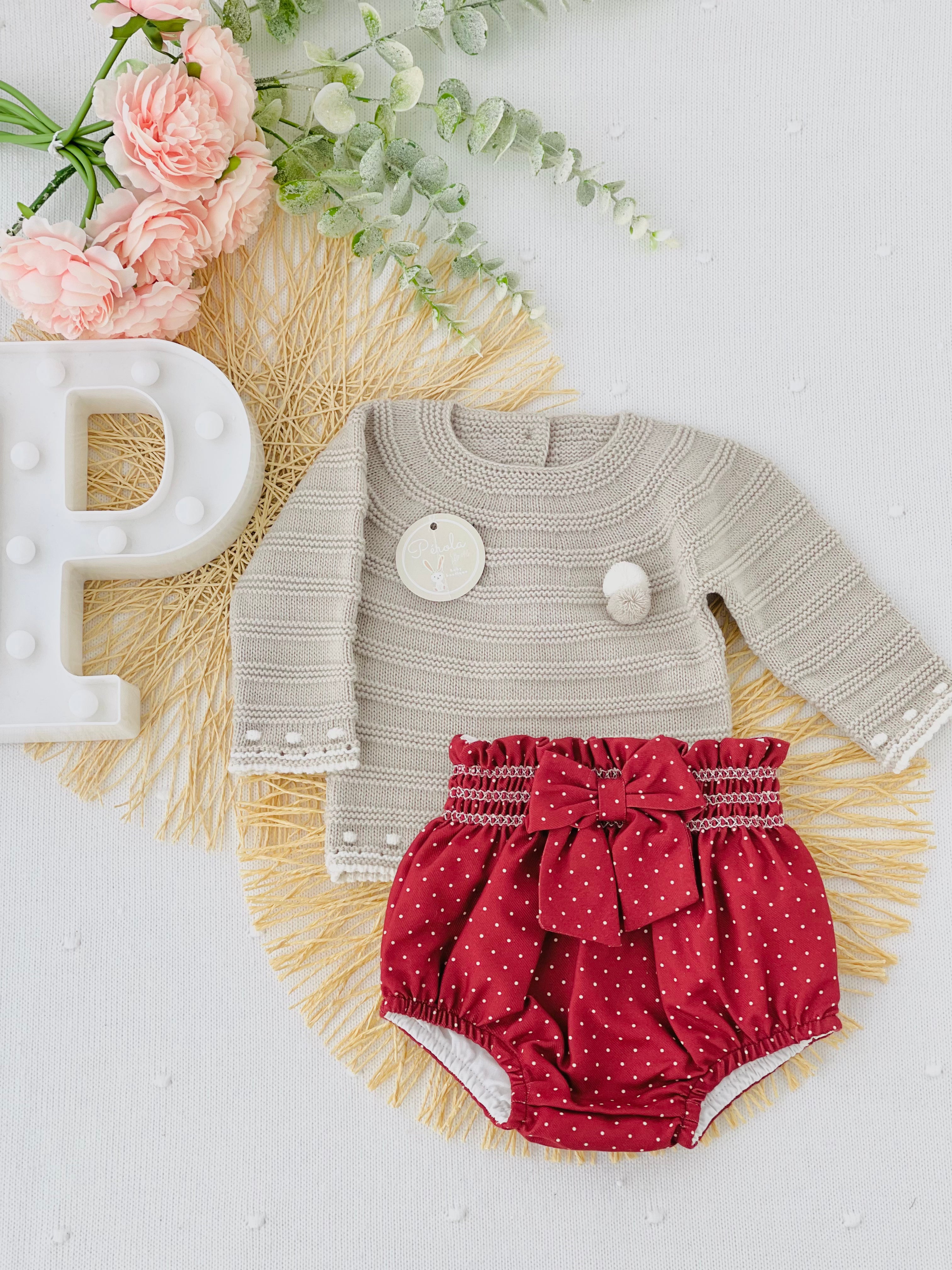 Camisola de malha com pompom e tapa fraldas