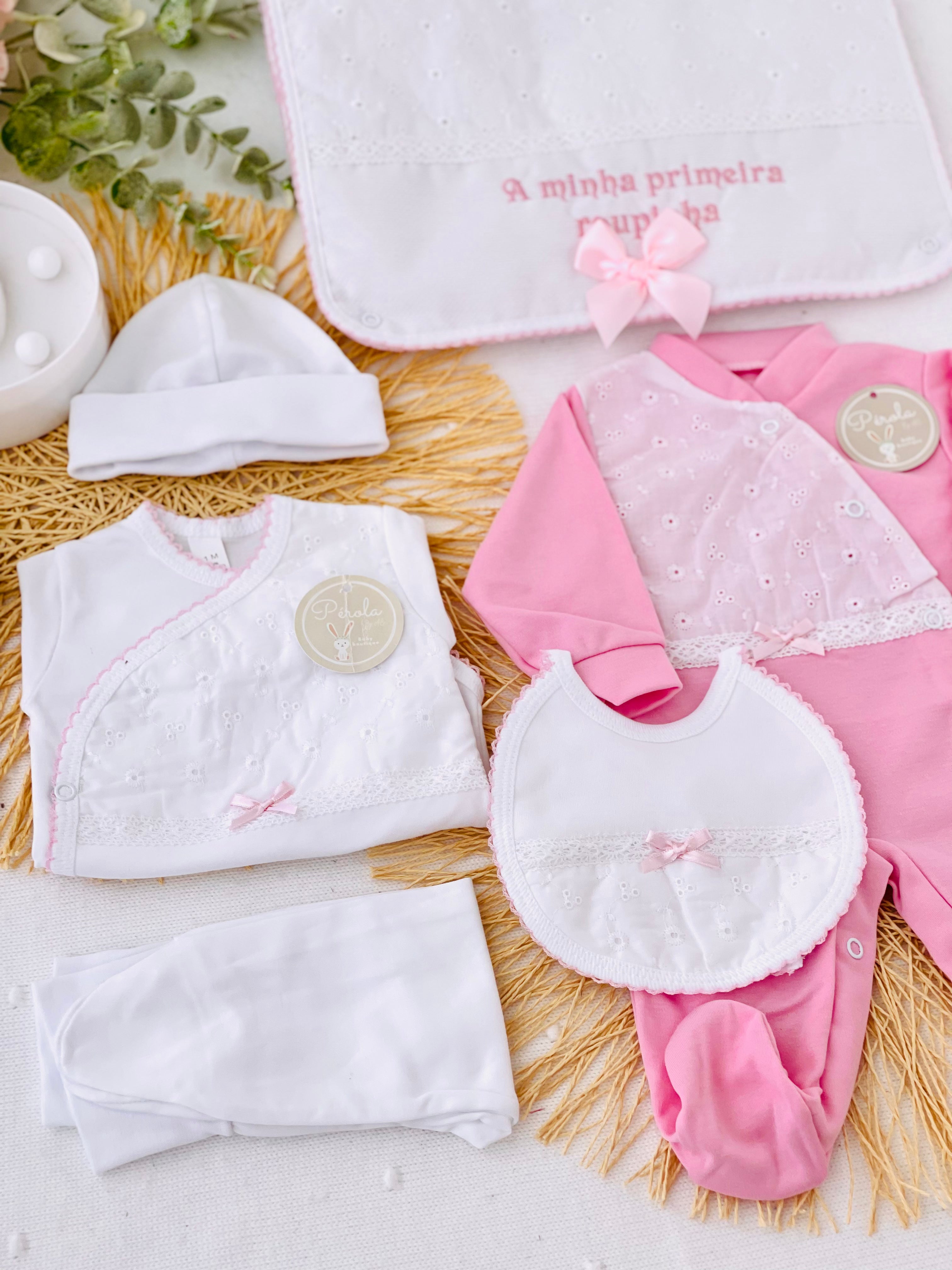 Conjunto primeira roupinha tema Renda
