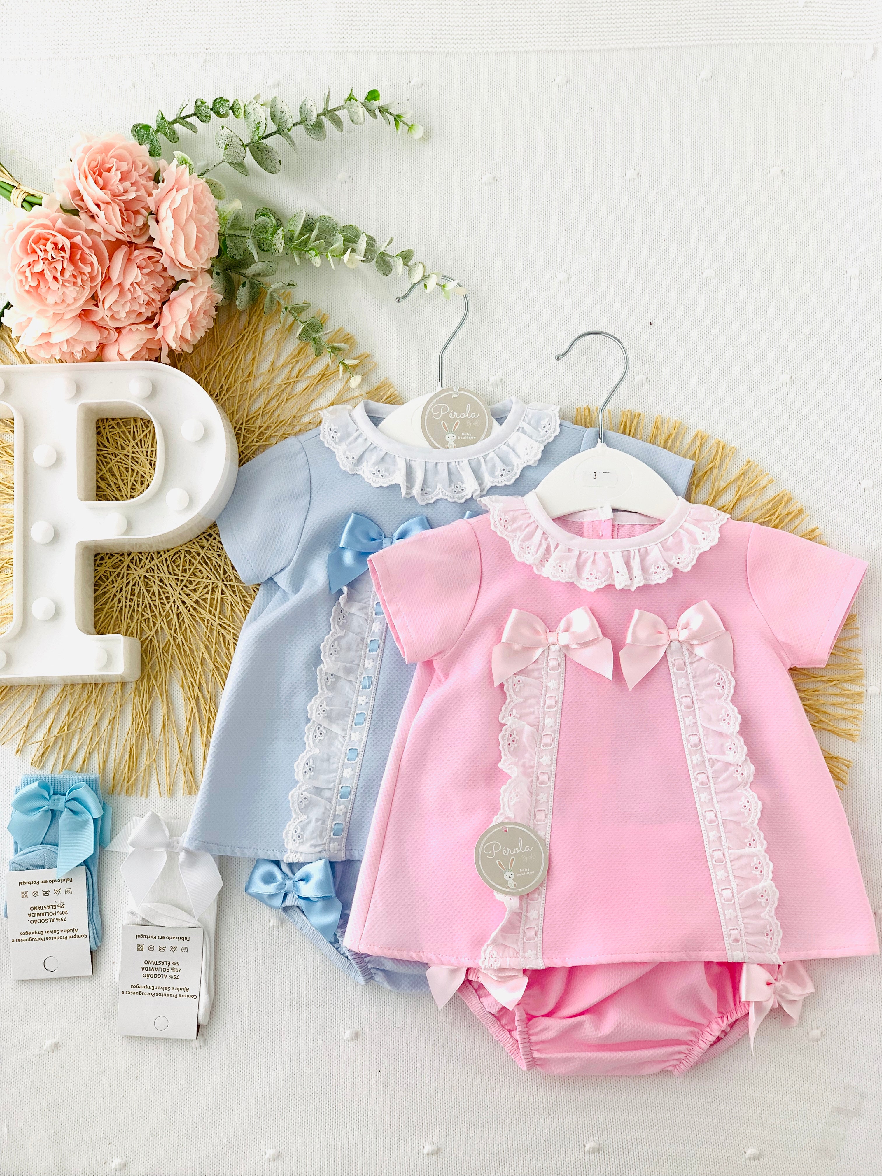 Vestido e tapa fraldas