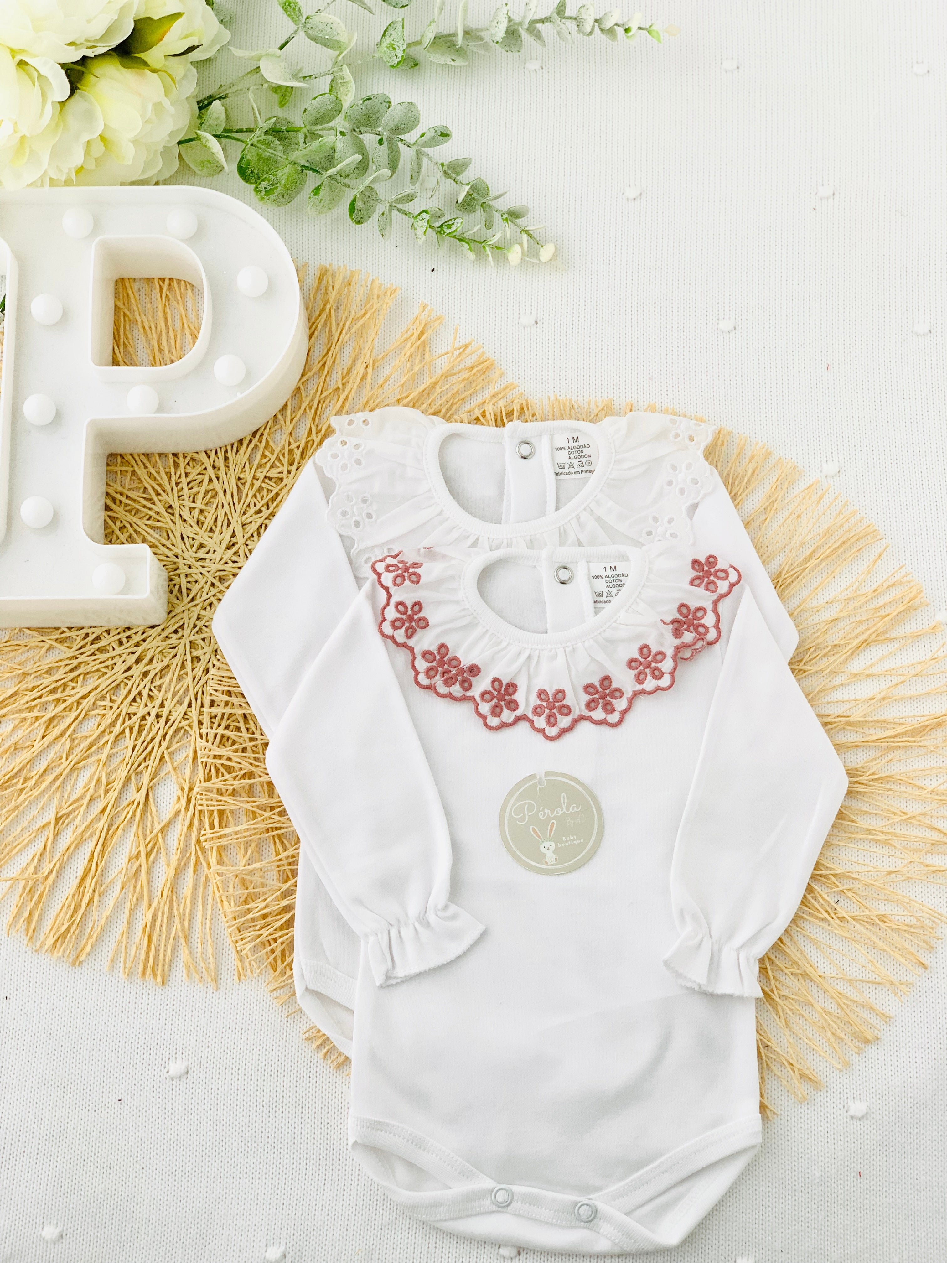 Body bordado inglês com Carda