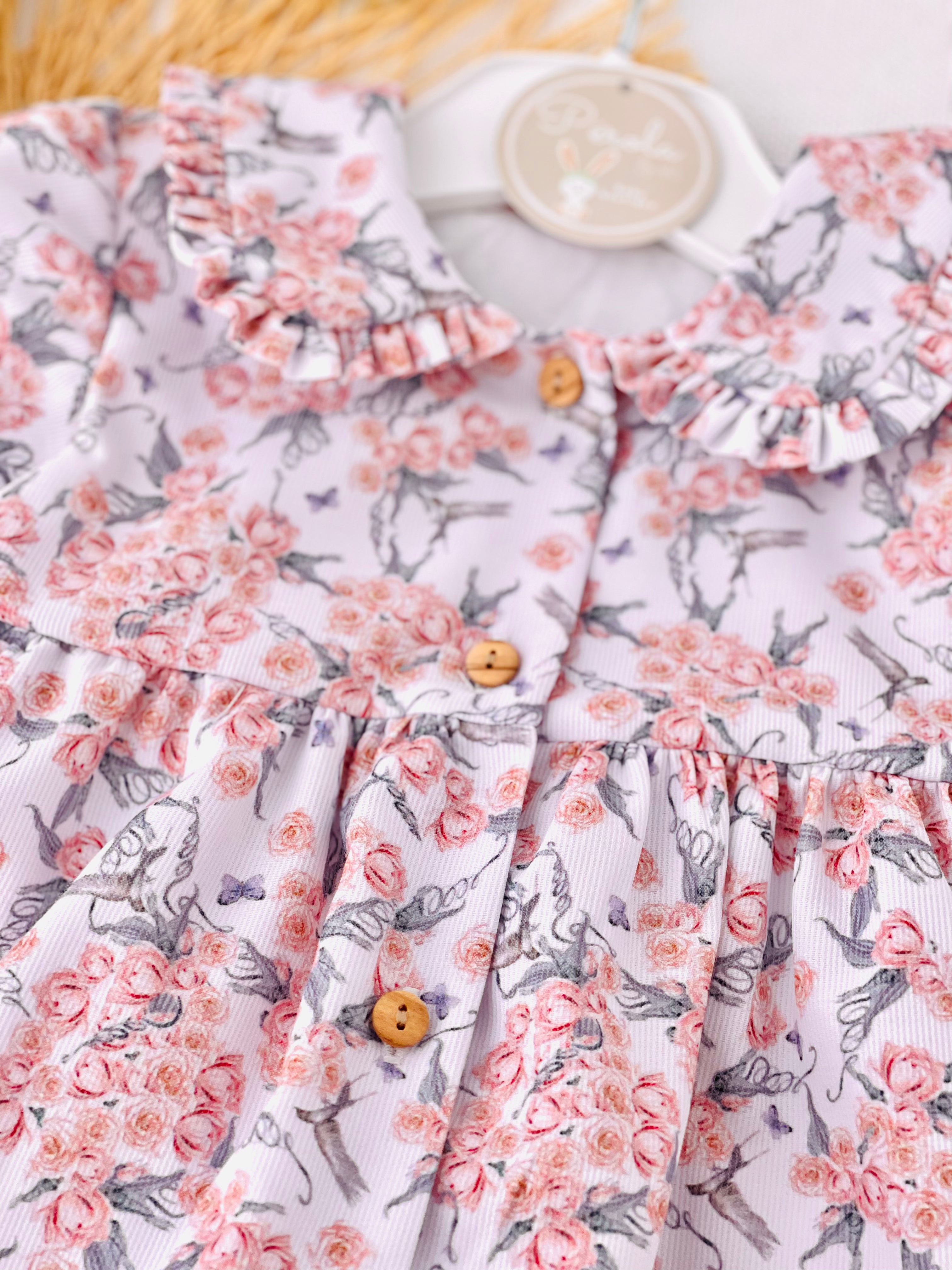 Vestido flores e borboletas